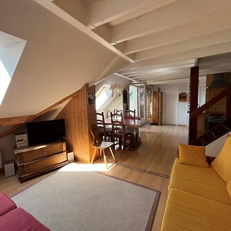 Charmant T4 Duplex Au Centre Du Village Avec Garage - Equipe Pour 6/7 Personnes - Fr-1-761-12